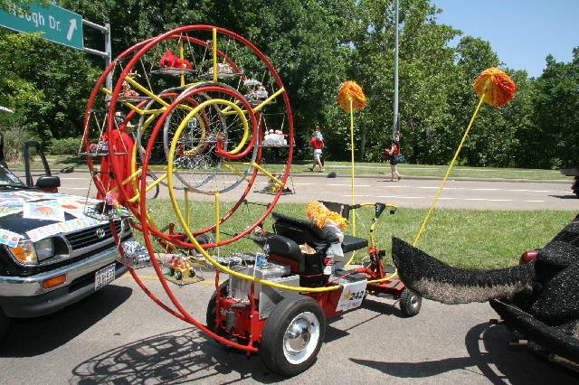 2006_ArtCar_3_Parade 216 